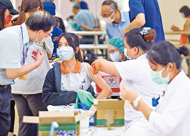 日本再向台灣捐贈疫苗。