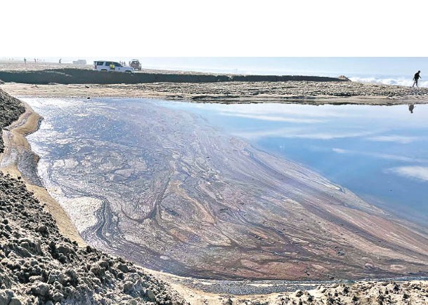 鑽油台漏3000桶原油  襲南加州海岸