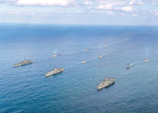 美標榜中國威脅 「海軍旗鼓相當」