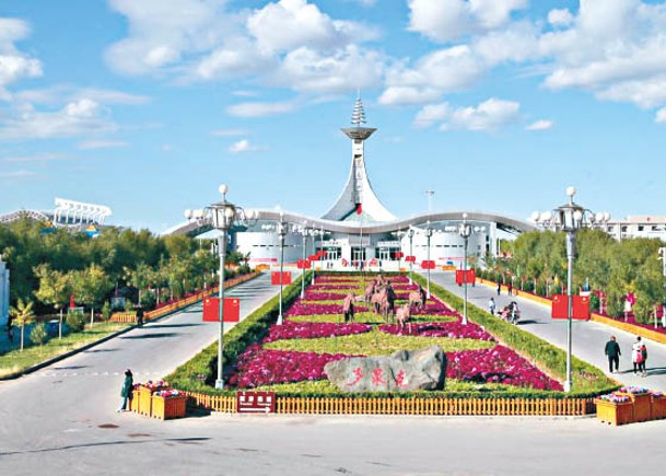 內蒙古：多名官員因防控不力被問責，圖為內蒙古策克口岸。