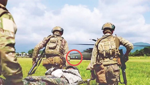 美軍特種部隊影片揭示美台兩軍在台灣訓練的情況，片中出現台軍方直升機（紅圈示）。