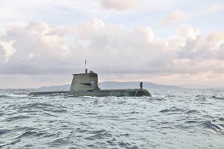 澳洲終止向法國採購潛艇，引起風波。圖為澳洲現役潛艇。