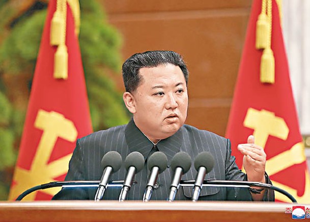 北韓官媒指，金正恩曾工作至深夜。