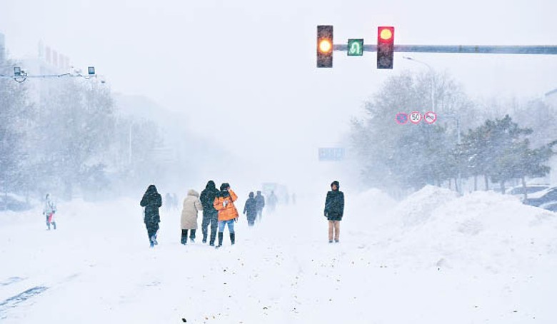 通遼市早前出現暴雪天氣。     （中新社圖片）