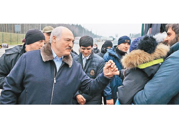 盧卡申科訪難民營：不會強行驅逐