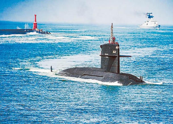 台灣海龍號潛艇已經服役多時。