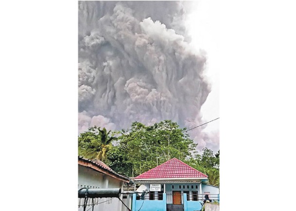 印尼爪哇火山爆發  14死56傷
