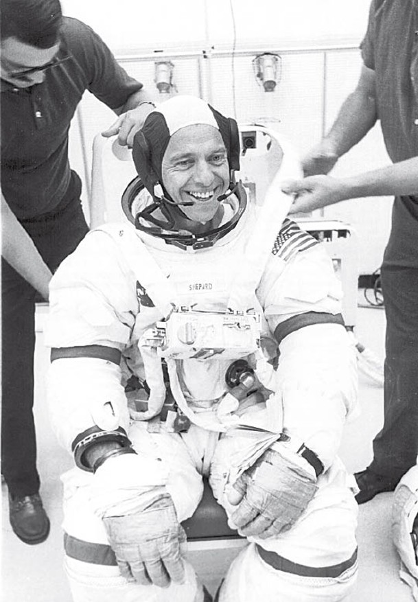 謝潑德是首名進入太空的美國太空人。
