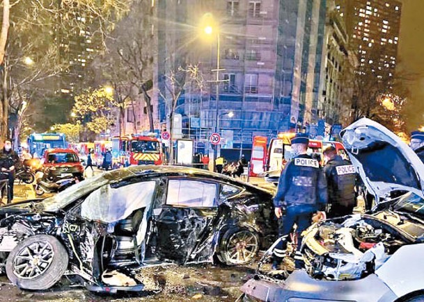 巴黎Tesla失控撞途人  1死20傷