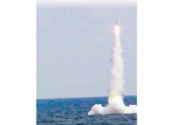 俄柴電潛艇日本海潛射巡航導彈