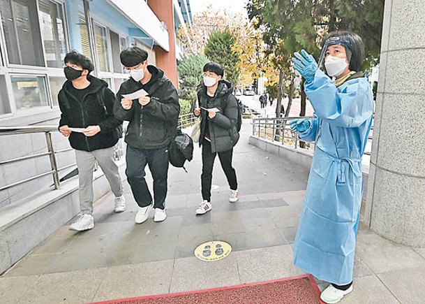 南韓延長防疫措施。