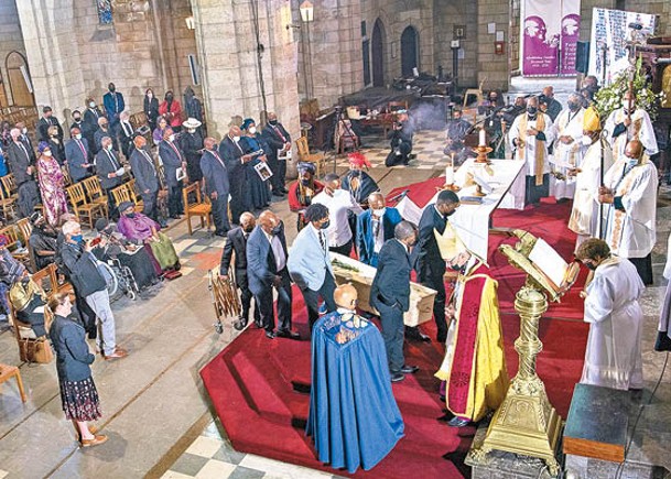 南非大主教國葬 總統悼詞致敬