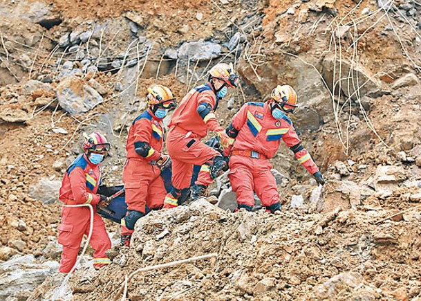 貴州地盤山泥傾瀉17死傷