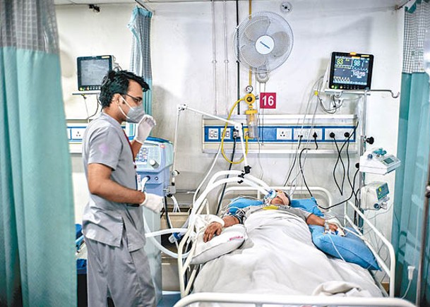 印度新冠疫情為醫療系統構成壓力。