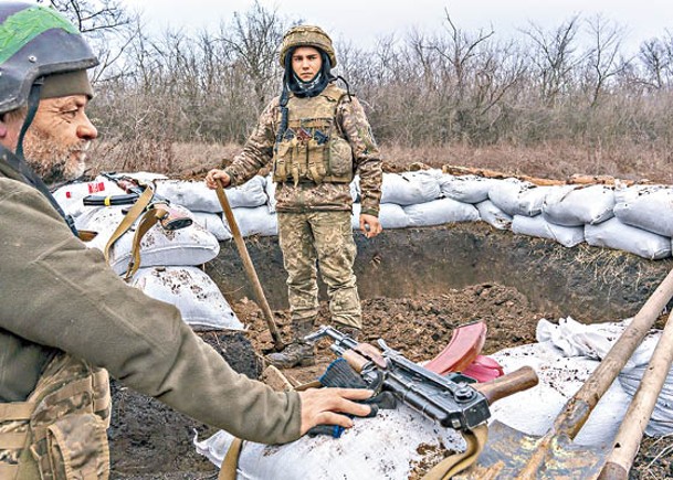 烏克蘭政府軍士兵表示將準備戰鬥。（Getty Images圖片）