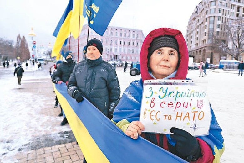 示威者要求烏克蘭加入歐盟及北約。
