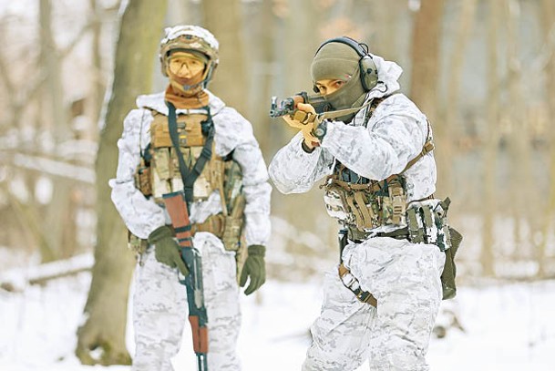 烏克蘭國土防禦部隊在基輔演習。<br>（Getty Images圖片）