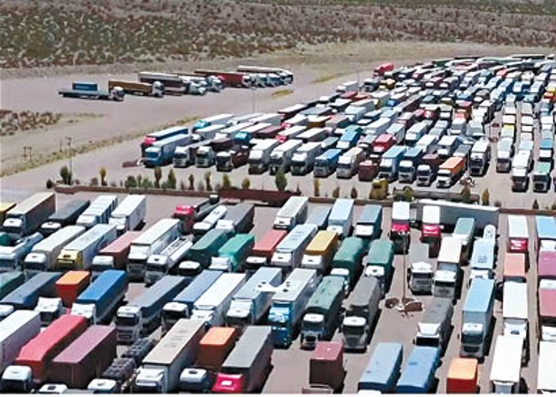 司機待檢  阿根廷逾3000櫃車滯邊境