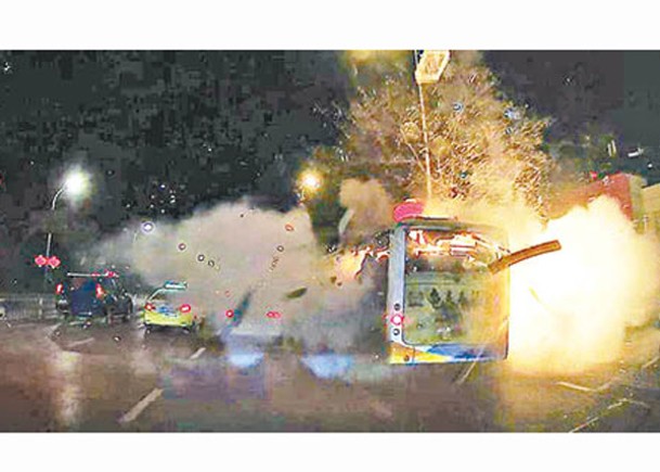 瀋陽巴士奪命意外  爆炸一刻曝光