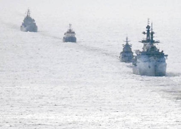 俄24艘軍艦逼近  向日展示實力