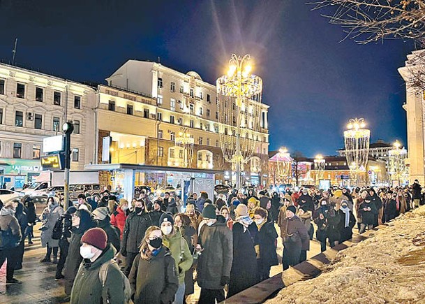 俄54城市反戰示威  1700人被捕