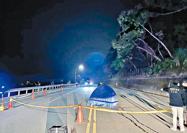 兩車撞斃八旬翁  5路過司機袖手