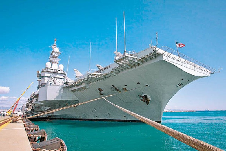 法國調派戴高樂號航母支援北約行動。