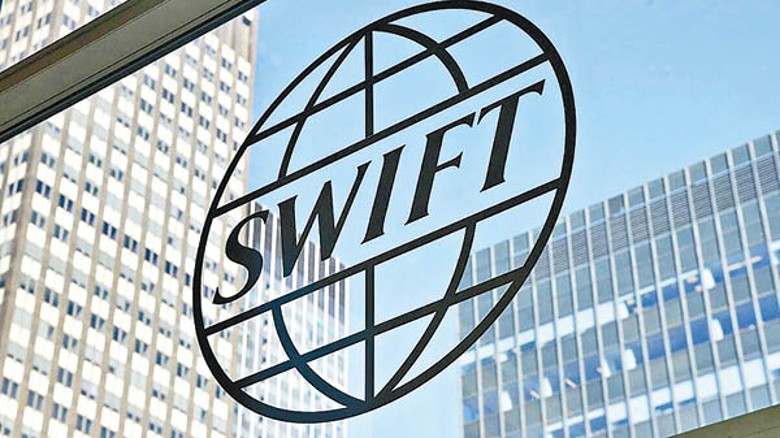 俄羅斯多家銀行被踢出SWIFT系統。