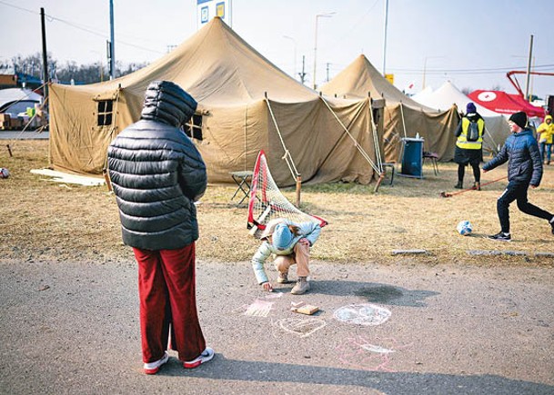 大批難民流離失所。（Getty Images圖片）
