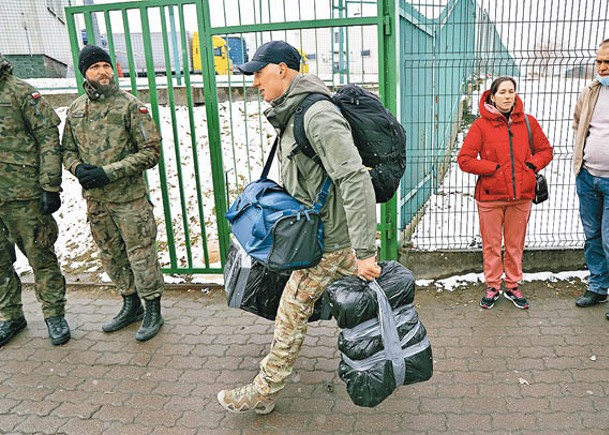 近百美國人將赴烏克蘭當志願軍