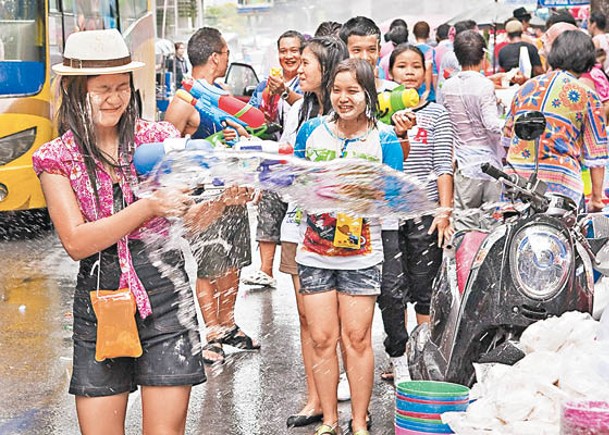 泰國潑水節重辦  刺激經濟