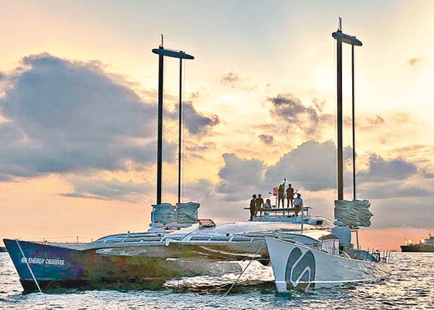 全球首艘氫氣遊艇  抵星洲宣揚環保