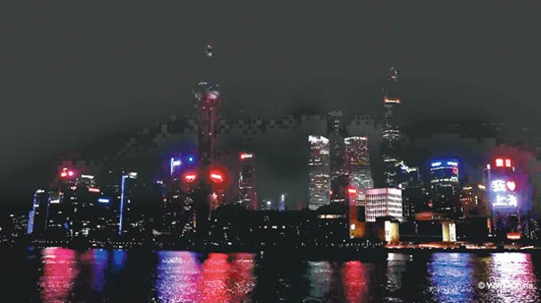 上海：中國上海浦東建築物響應活動熄燈。
