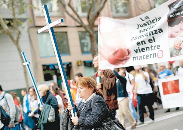 女性墮胎  西班牙立法禁騷擾恐嚇
