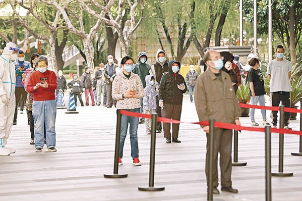 上海近日進行全市核酸篩查。