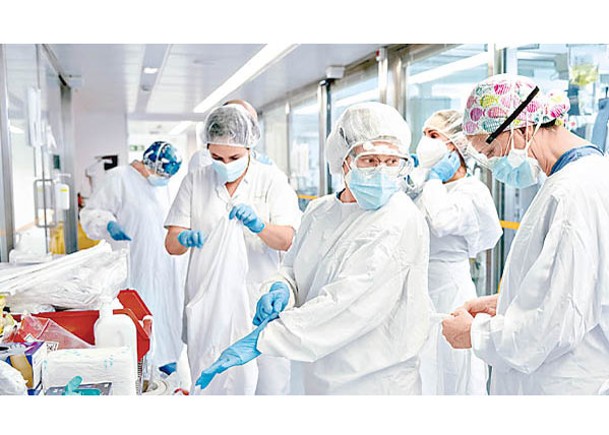 西班牙有醫護在短時間內再度染疫。（Getty Images圖片）