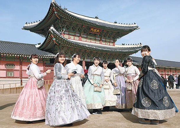 南韓防疫限制逐步鬆綁。（Getty Images圖片）