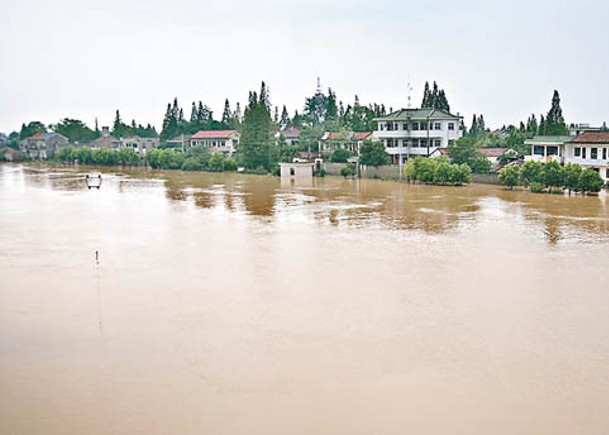 汛情早來  江河遇大洪水機會高