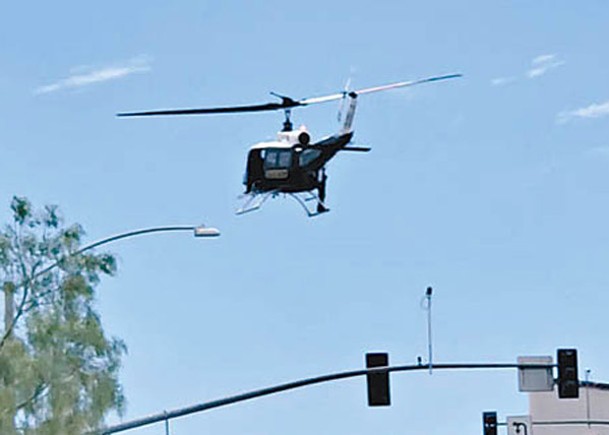 直升機在案發後飛抵現場。