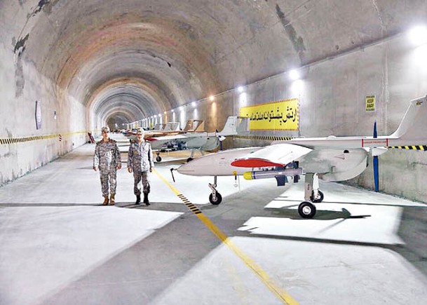 伊朗展示地底基地  泊百無人機