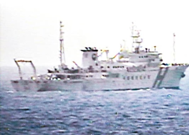 日本指南韓海洋調查船Hae Yang 2000現身爭議海域。