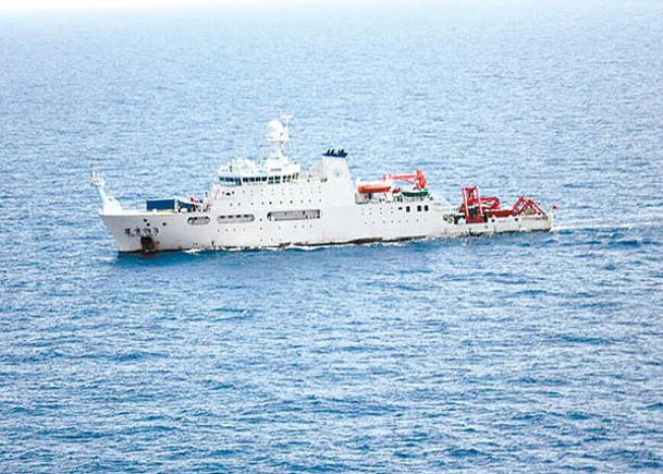 東方紅3號調查船被指在石垣島海域出現。