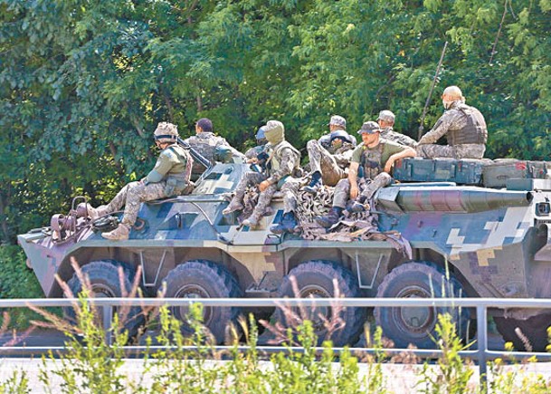 烏軍在前線頓涅茨克州作戰。（Getty Images圖片）