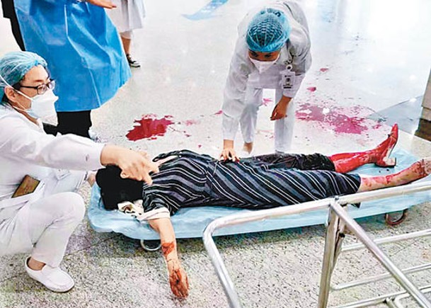 上海又爆醫患血案 男子刀劈4人  遭警轟傷