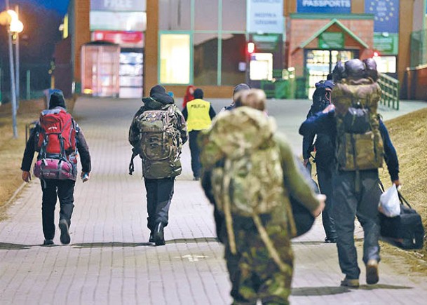 有外國人前往烏克蘭成為僱傭兵。（Getty Images圖片）