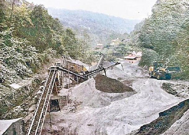 有石料廠被舉報無證開採。