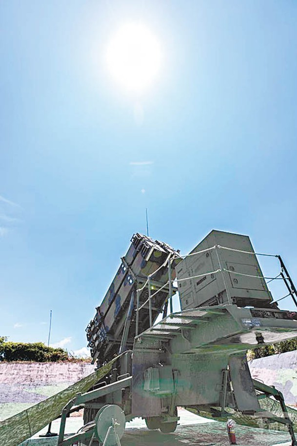 台軍出動愛國者三型導彈（圖）防空雷達追蹤監視。