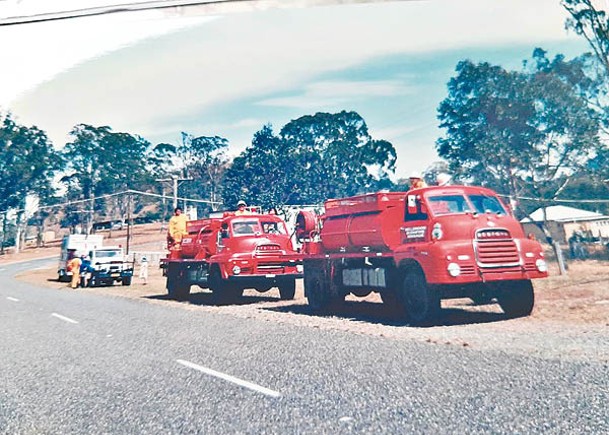 古董消防車藏樹林  澳洲眾籌購回翻新