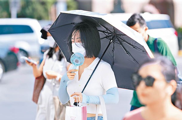 內地酷熱天氣持續。