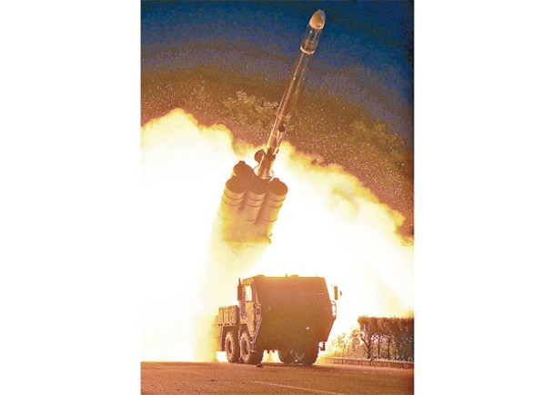 北韓過往發射巡航導彈。